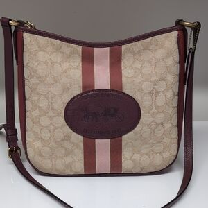 Coach Carriage House Purse Tan/Burgundy